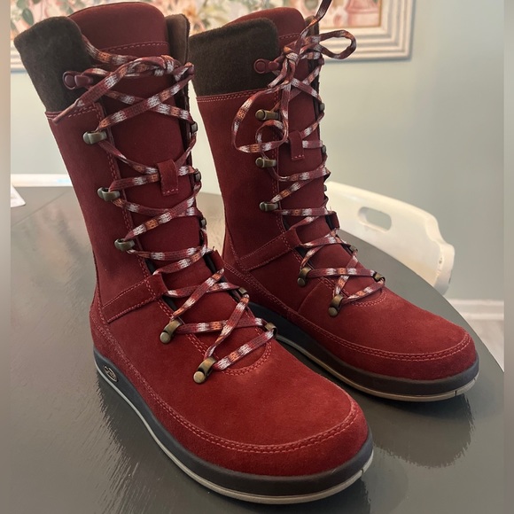 NEW Chaco Uma boot - Picture 4 of 8